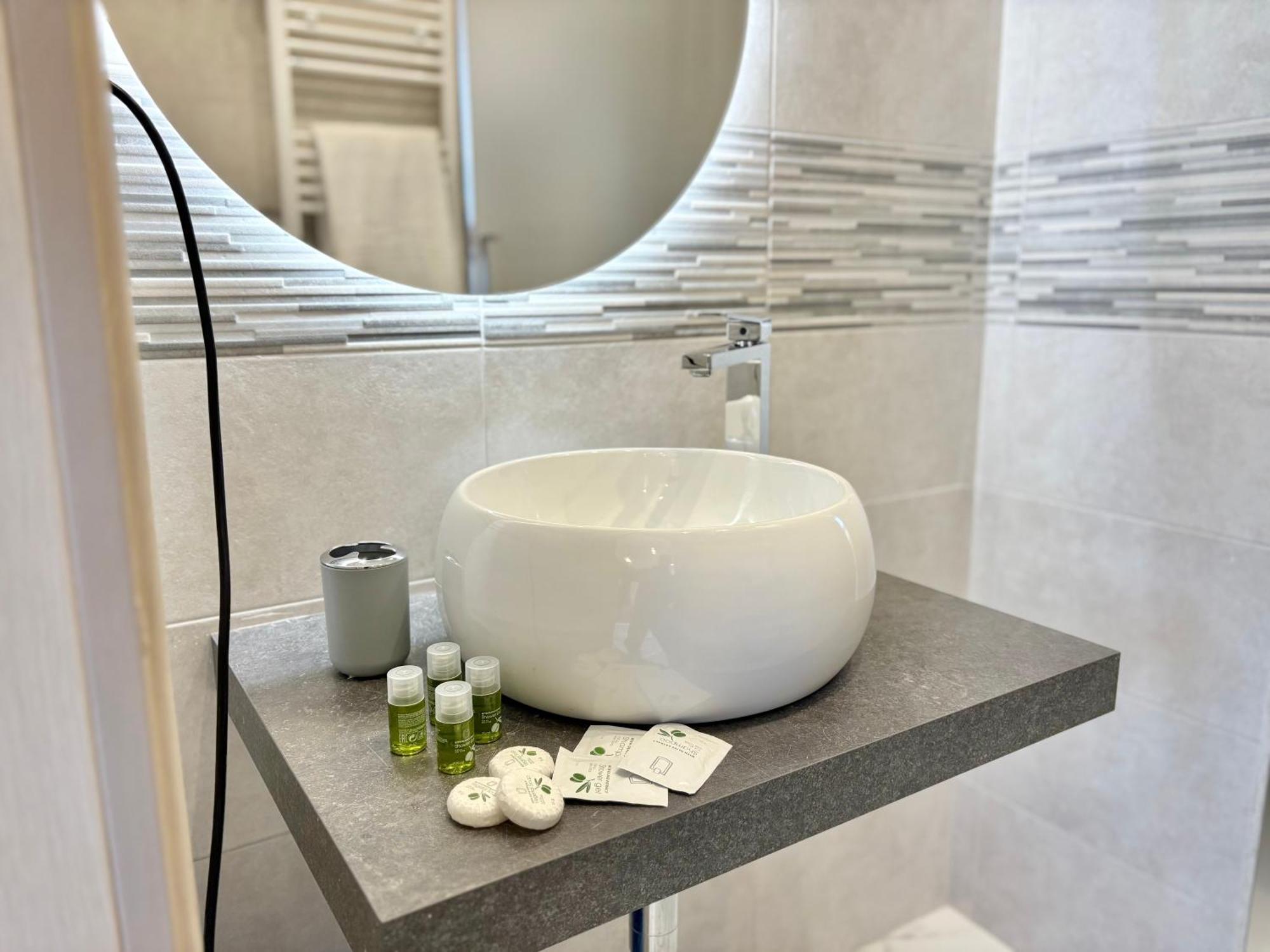 Romano'S Luxury Stay B&B Bari Zewnętrze zdjęcie